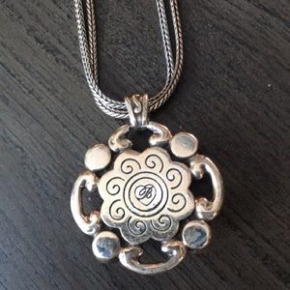 Twilight Brighton Necklace! - Picture 3 of 9